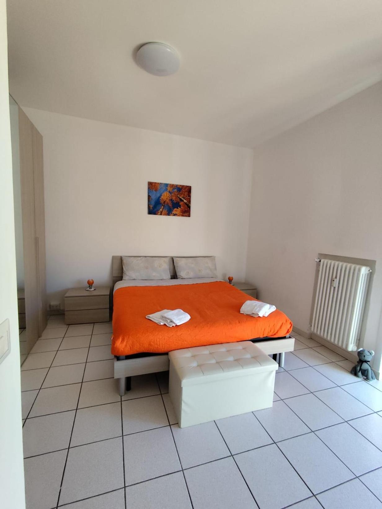 Residenza Tiziana Lägenhet Luino Exteriör bild